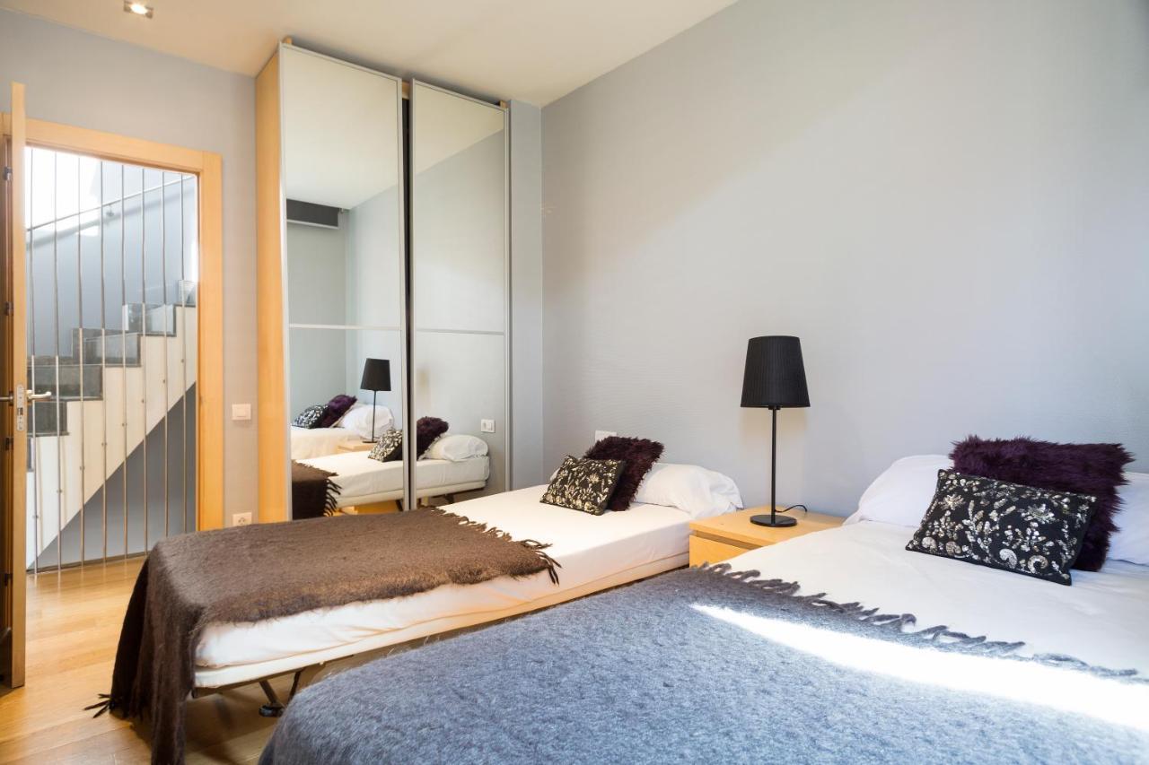 Apartment Barcelona Rentals - Gracia Pool Apartments Center Екстериор снимка