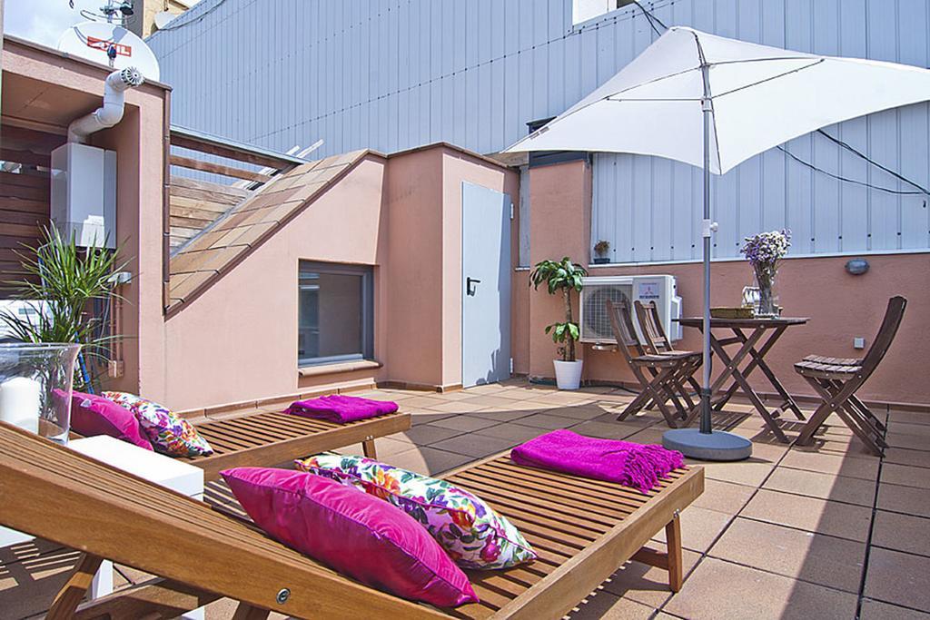 Apartment Barcelona Rentals - Gracia Pool Apartments Center Екстериор снимка