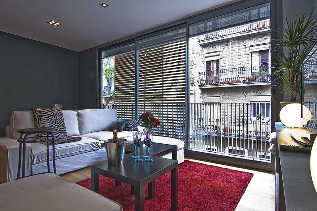 Apartment Barcelona Rentals - Gracia Pool Apartments Center Екстериор снимка