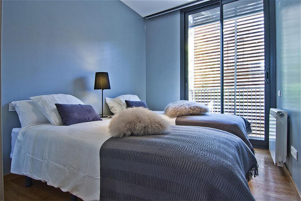Apartment Barcelona Rentals - Gracia Pool Apartments Center Екстериор снимка